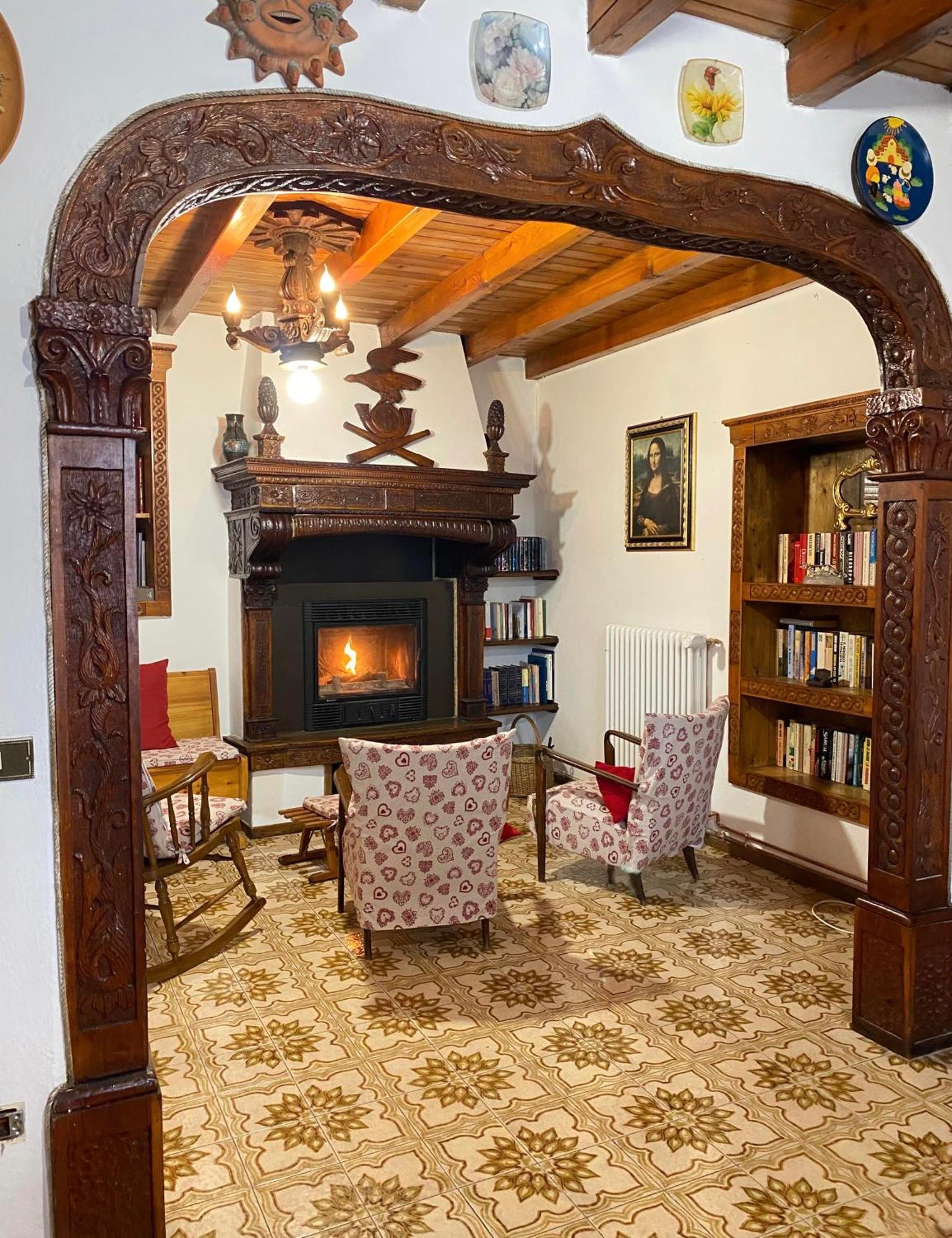 Casa Nel Centro Storico Di Borno Villa Buitenkant foto