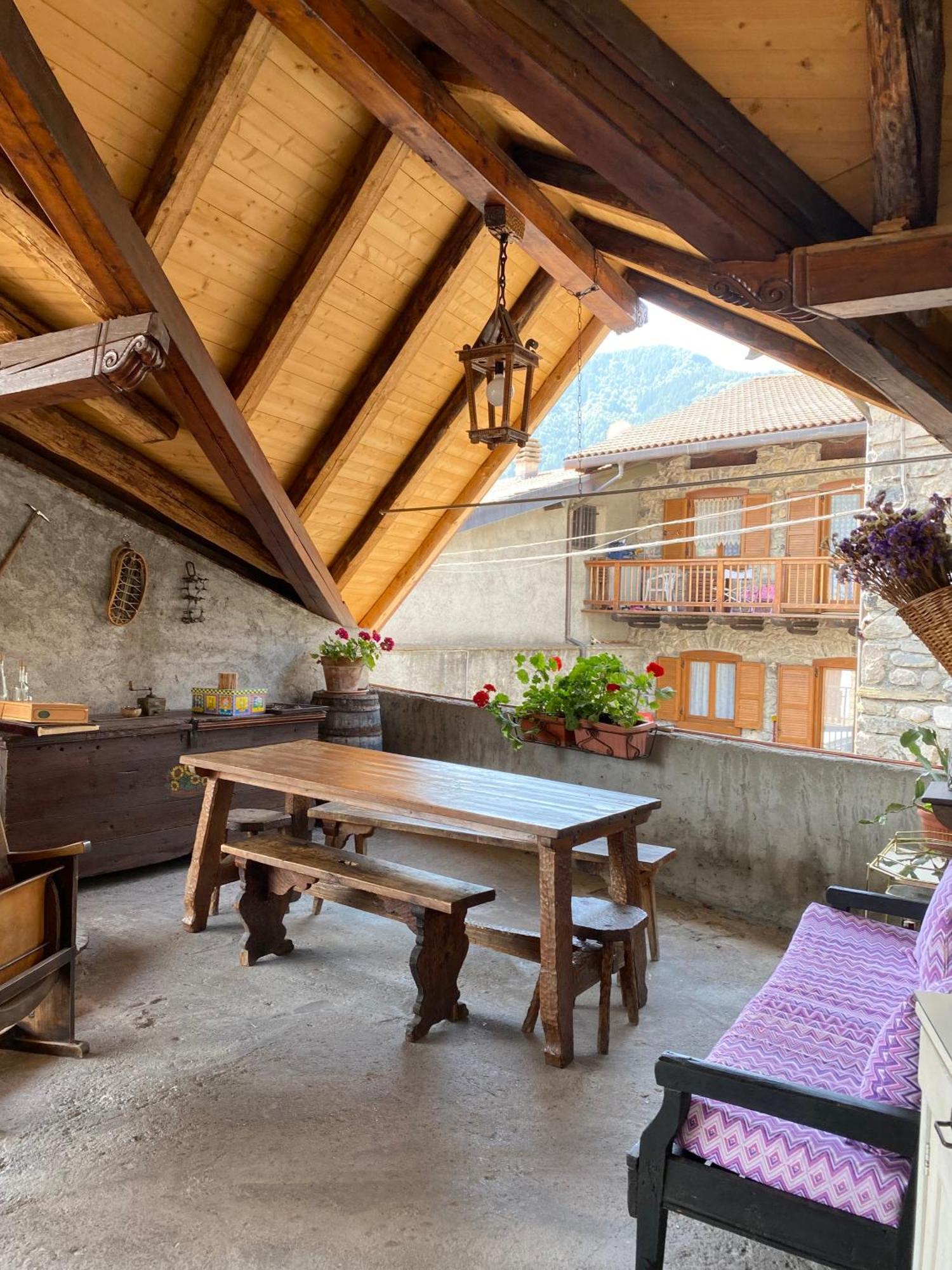 Casa Nel Centro Storico Di Borno Villa Buitenkant foto